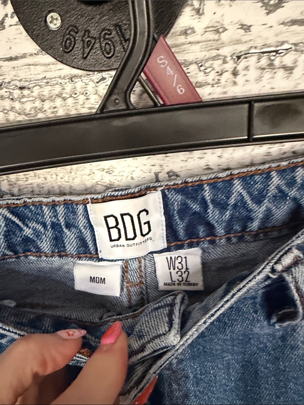 BDG Mom High Rise Jeans - Picture 5 of 7